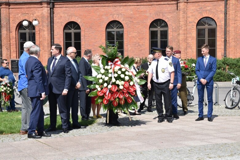  101 rocznica Cudu nad Wisłą z udziałem wicepremiera Piotra Glińskiego 