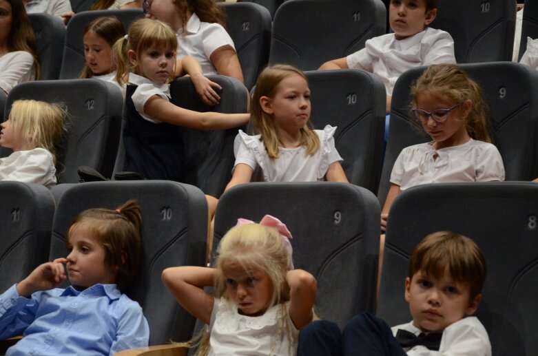  260 uczniów szkół muzycznych w Skierniewicach rozpoczęło w poniedziałek nowy rok szkolny 