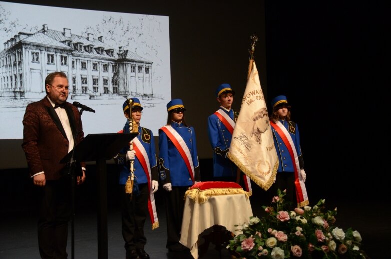  260 uczniów szkół muzycznych w Skierniewicach rozpoczęło w poniedziałek nowy rok szkolny 