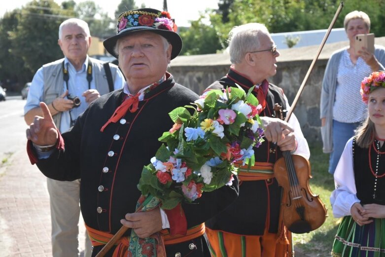  90-lecie Amatorskiego Zespołu Regionalnego z Lipiec Reymontowskich 