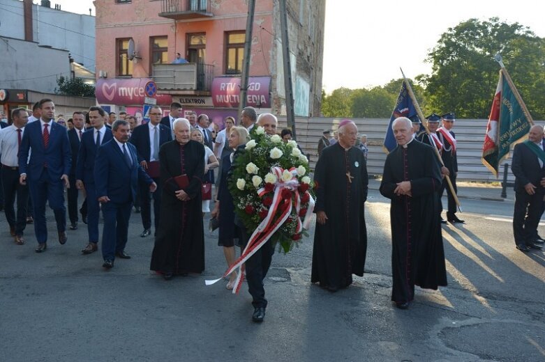  Maszerowali w asyście orkiestry OSP Rawa Mazowiecka. Relacja z 100-lecia Bitwy Warszawskiej 