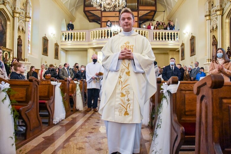  Przystąpili do pierwszej Komunii Świętej w Lipcach Reymontowskich 