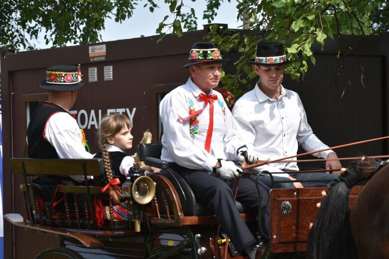  Dożynki 2021: gminny folklor w Zagrodzie Ludowej [ZDJĘCIA] 