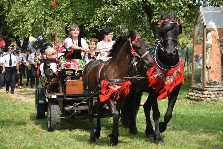  Dożynki 2021: gminny folklor w Zagrodzie Ludowej [ZDJĘCIA] 