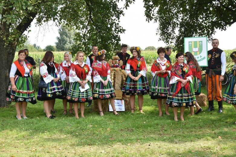  Dożynki 2021: gminny folklor w Zagrodzie Ludowej [ZDJĘCIA] 