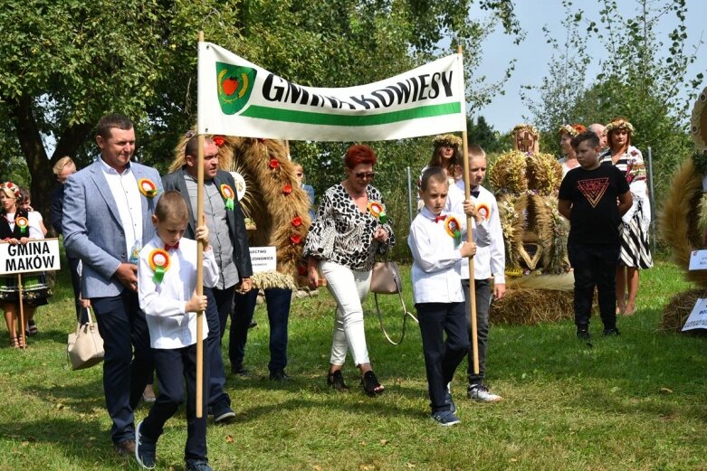  Dożynki 2021: gminny folklor w Zagrodzie Ludowej [ZDJĘCIA] 