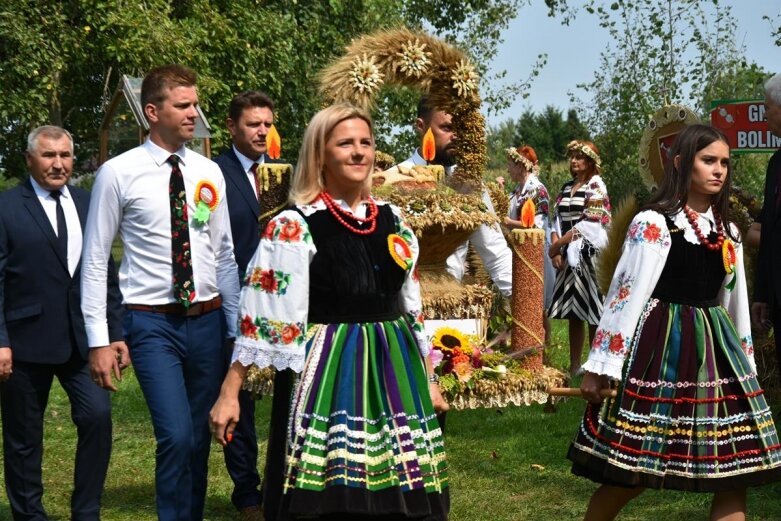  Dożynki 2021: gminny folklor w Zagrodzie Ludowej [ZDJĘCIA] 