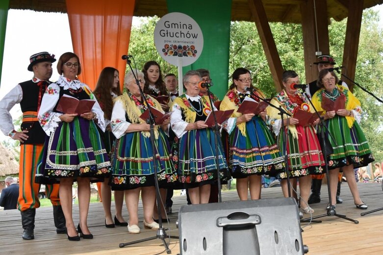  Dożynki 2021: gminny folklor w Zagrodzie Ludowej [ZDJĘCIA] 