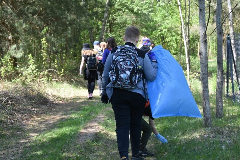  Ruszyli w teren sprzątać gminę Skierniewice 