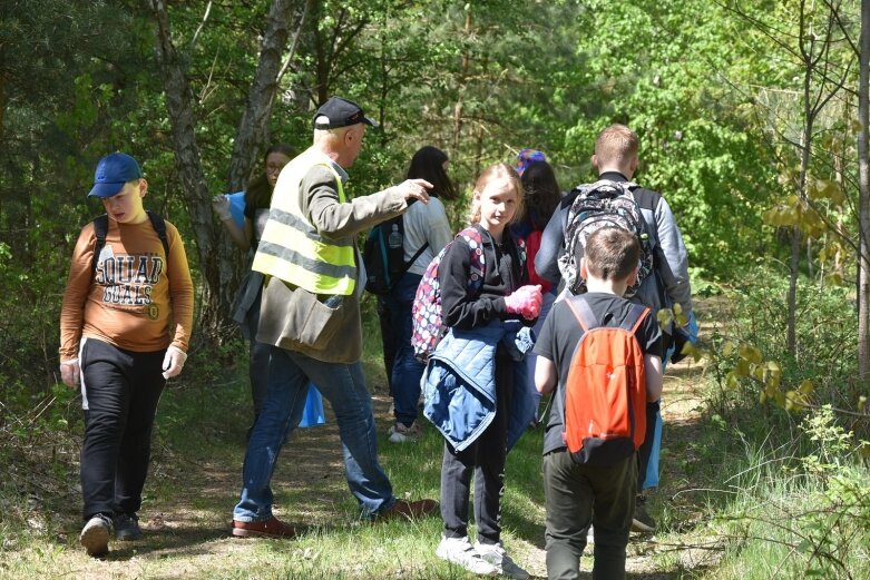  Ruszyli w teren sprzątać gminę Skierniewice 