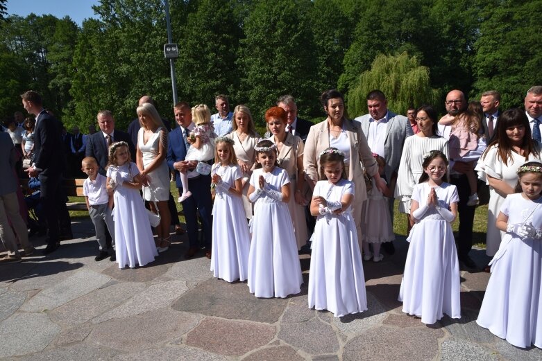  Pierwsza Komunia Święta w Kościele św. Mikołaja w Słupi 