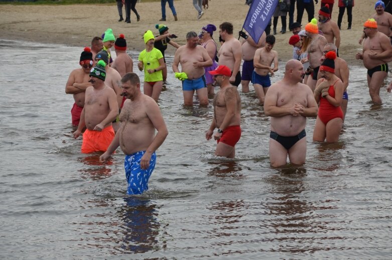  Przełam lody – morsowanie dla zdrowia na Zalewie Zadębie w Skierniewicach 