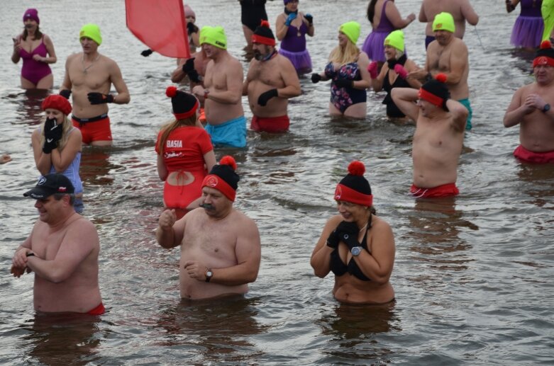  Przełam lody – morsowanie dla zdrowia na Zalewie Zadębie w Skierniewicach 