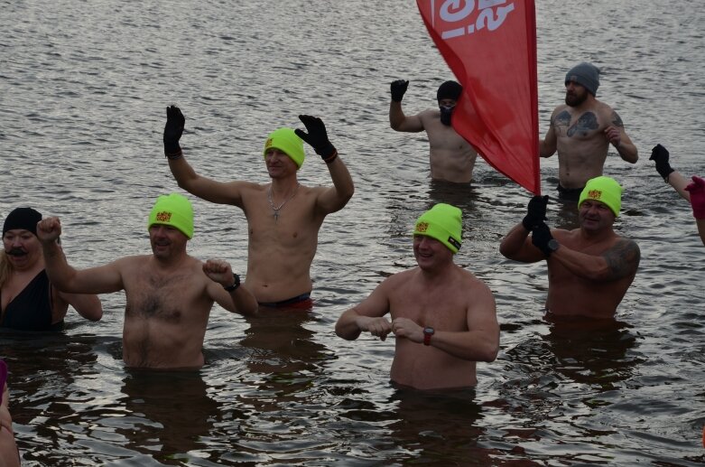  Przełam lody – morsowanie dla zdrowia na Zalewie Zadębie w Skierniewicach 