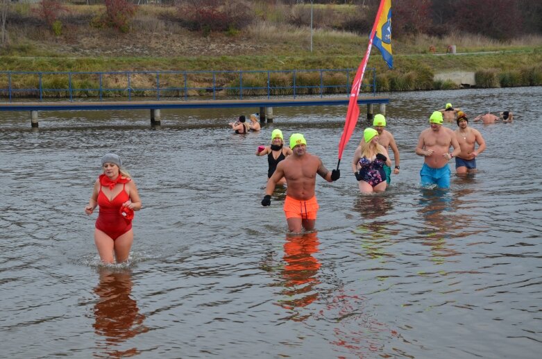  Przełam lody – morsowanie dla zdrowia na Zalewie Zadębie w Skierniewicach 