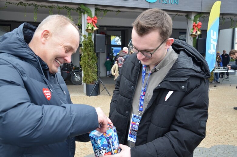  Skierniewice grają z WOŚP: Wielki finał pod hasłem „Gramy na zdrowie!” 