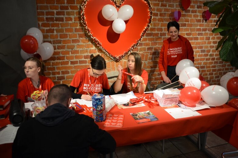  Skierniewice grają z WOŚP: Wielki finał pod hasłem „Gramy na zdrowie!” 