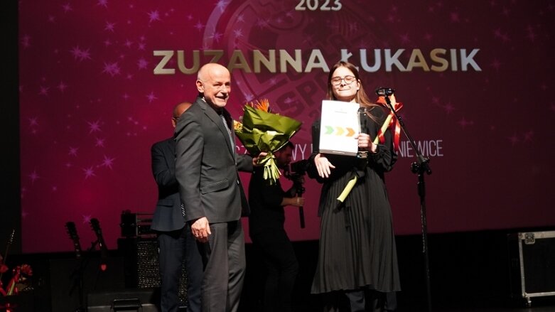  Alicja Rodziewicz i Jolanta Barska z najważniejszymi sportowymi nagrodami 