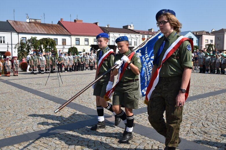  Apel zakończył obchody stulecia Hufca ZHP Skierniewice 