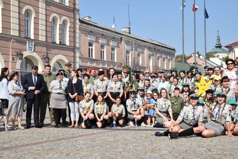  Apel zakończył obchody stulecia Hufca ZHP Skierniewice 