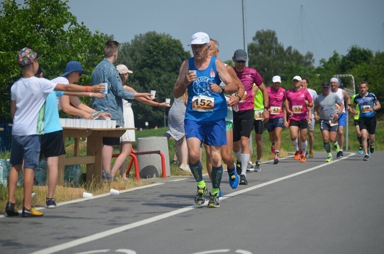  Artur Kamiński najlepszy w półmaratonie 