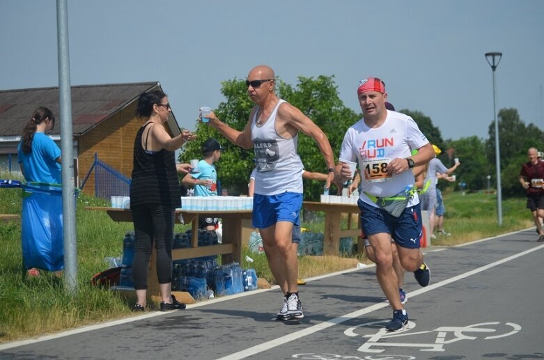  Artur Kamiński najlepszy w półmaratonie 