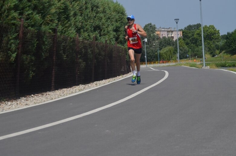  Artur Kamiński najlepszy w półmaratonie 