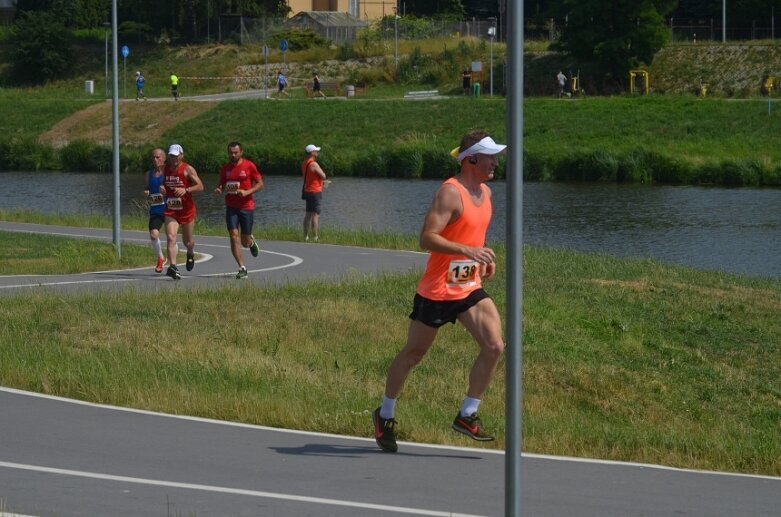  Artur Kamiński najlepszy w półmaratonie 