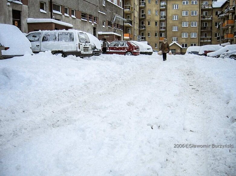  Atak zimy w Skierniewicach. Tak wyglądało miasto w 2006 roku [ZDJĘCIA] 