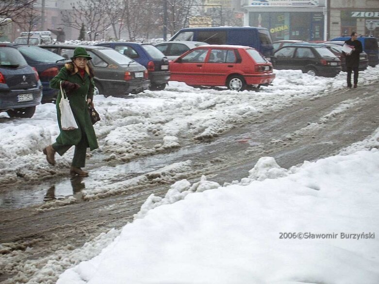  Atak zimy w Skierniewicach. Tak wyglądało miasto w 2006 roku [ZDJĘCIA] 