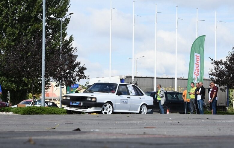  Aż 20 załóg na trasie Rajdu Lata 