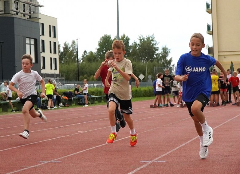  Aż 350 uczestników cyklu Czwartki Lekkoatletyczne 