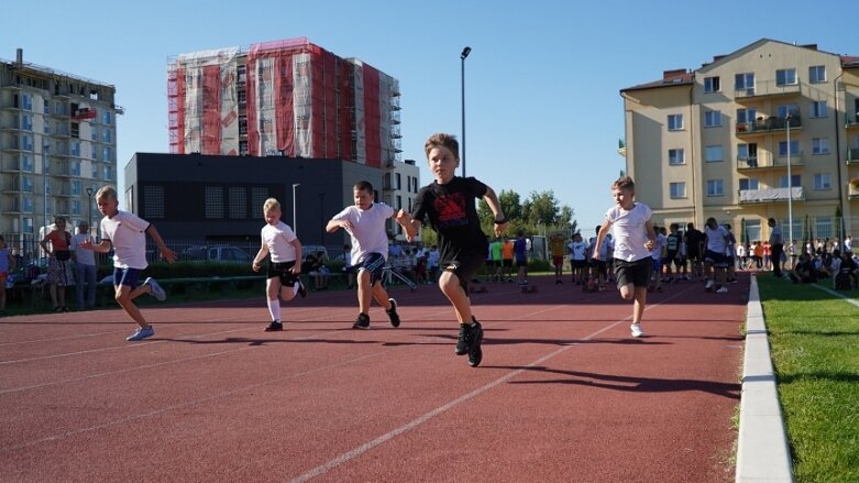  Aż 350 uczestników cyklu Czwartki Lekkoatletyczne 