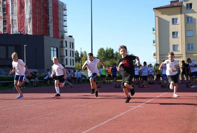  Aż 350 uczestników cyklu Czwartki Lekkoatletyczne 