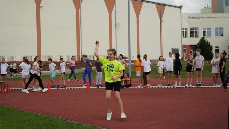  Aż 350 uczestników cyklu Czwartki Lekkoatletyczne 