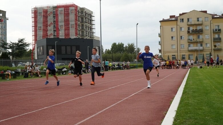  Aż 350 uczestników cyklu Czwartki Lekkoatletyczne 