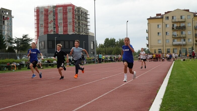  Aż 350 uczestników cyklu Czwartki Lekkoatletyczne 