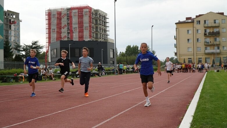  Aż 350 uczestników cyklu Czwartki Lekkoatletyczne 