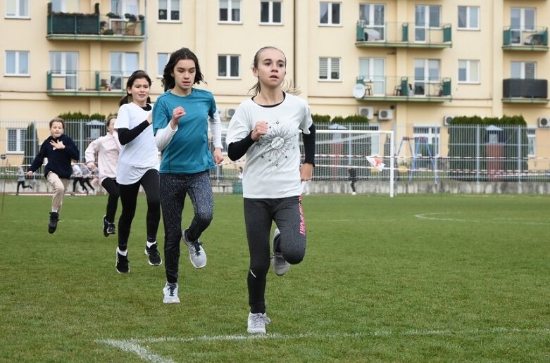  Aż 600 uczestników w dziecięco-młodzieżowym Biegu Niepodległości 