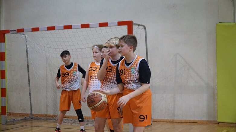  AZS Batory liderem cyklu U12 