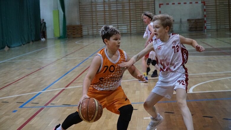  AZS Batory liderem cyklu U12 