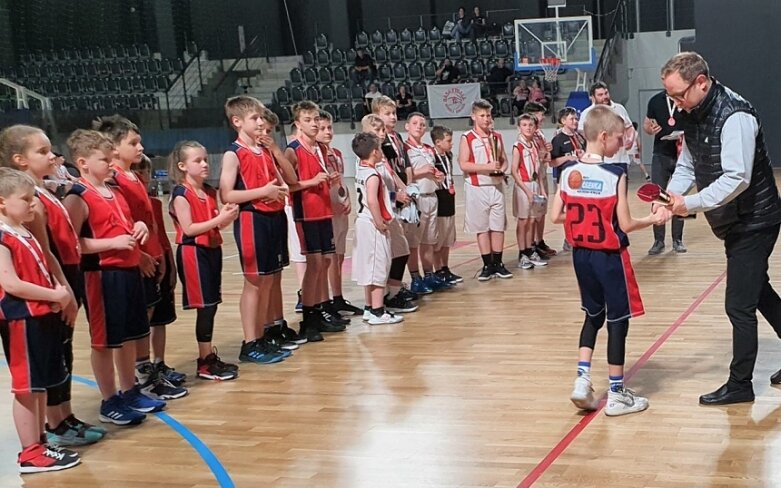  AZS wicemistrzem, Ósemka trzecia w łódzkim w lidze U11 