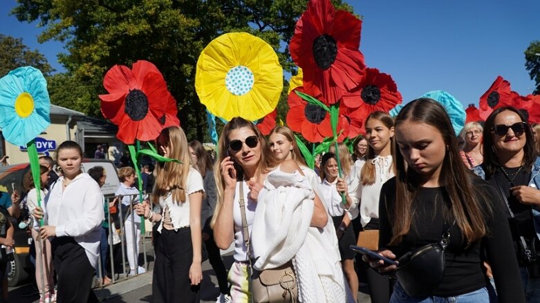  Barwna parada przeszła ulicami miasta 