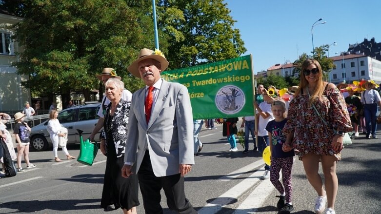  Barwna parada przeszła ulicami miasta 