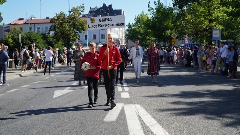  Barwna parada przeszła ulicami miasta 