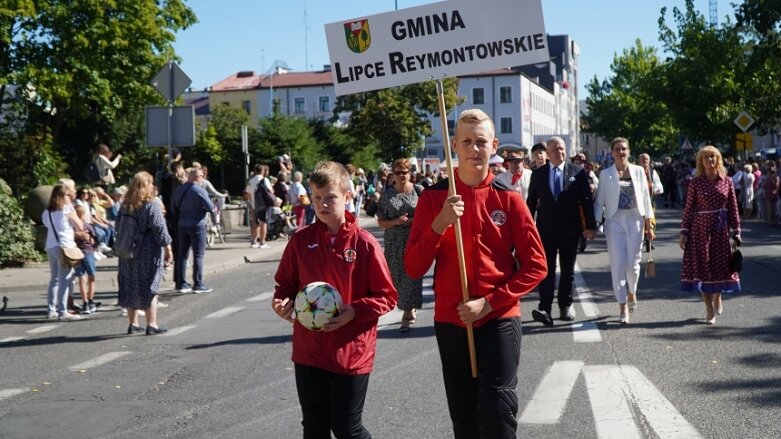  Barwna parada przeszła ulicami miasta 