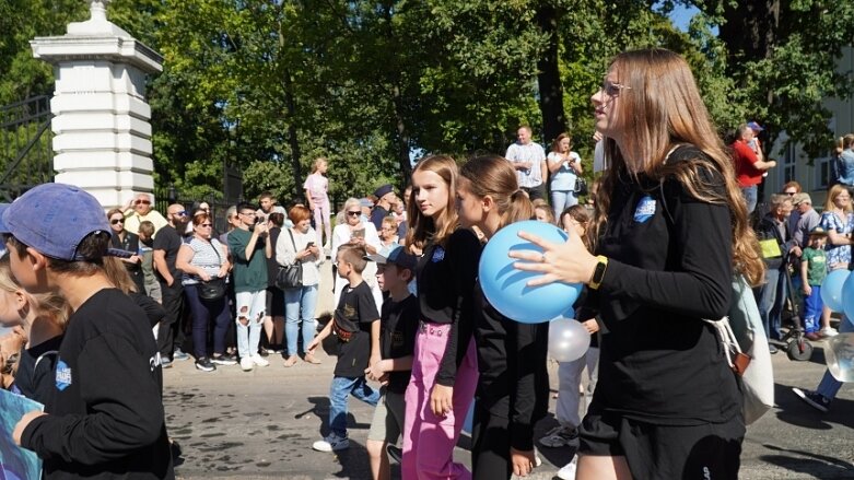  Barwna parada przeszła ulicami miasta 