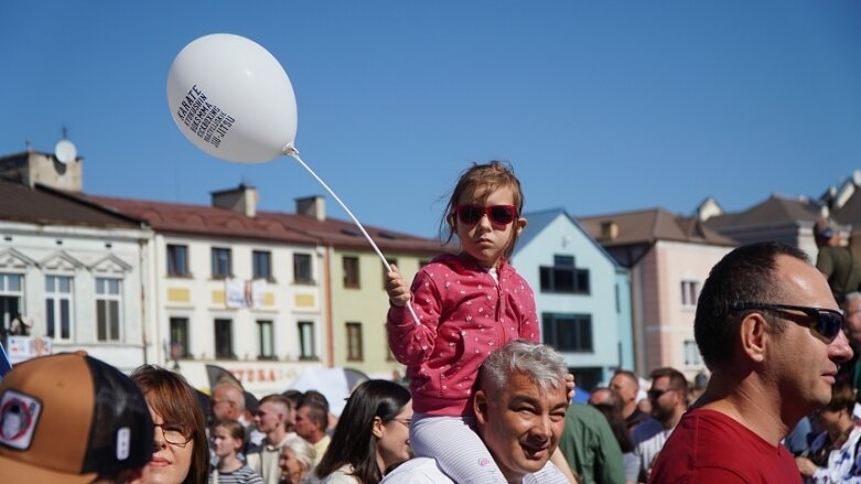  Barwna parada przeszła ulicami miasta 