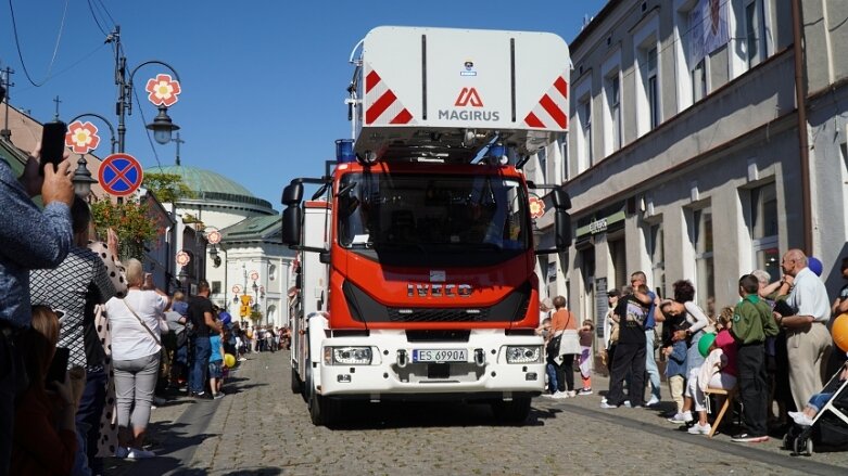  Barwna parada przeszła ulicami miasta 