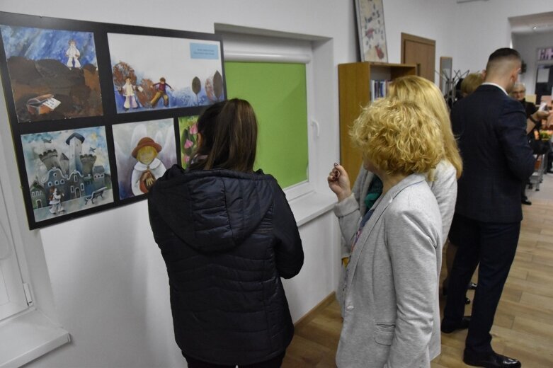  Baśniowe klimaty w bibliotece 